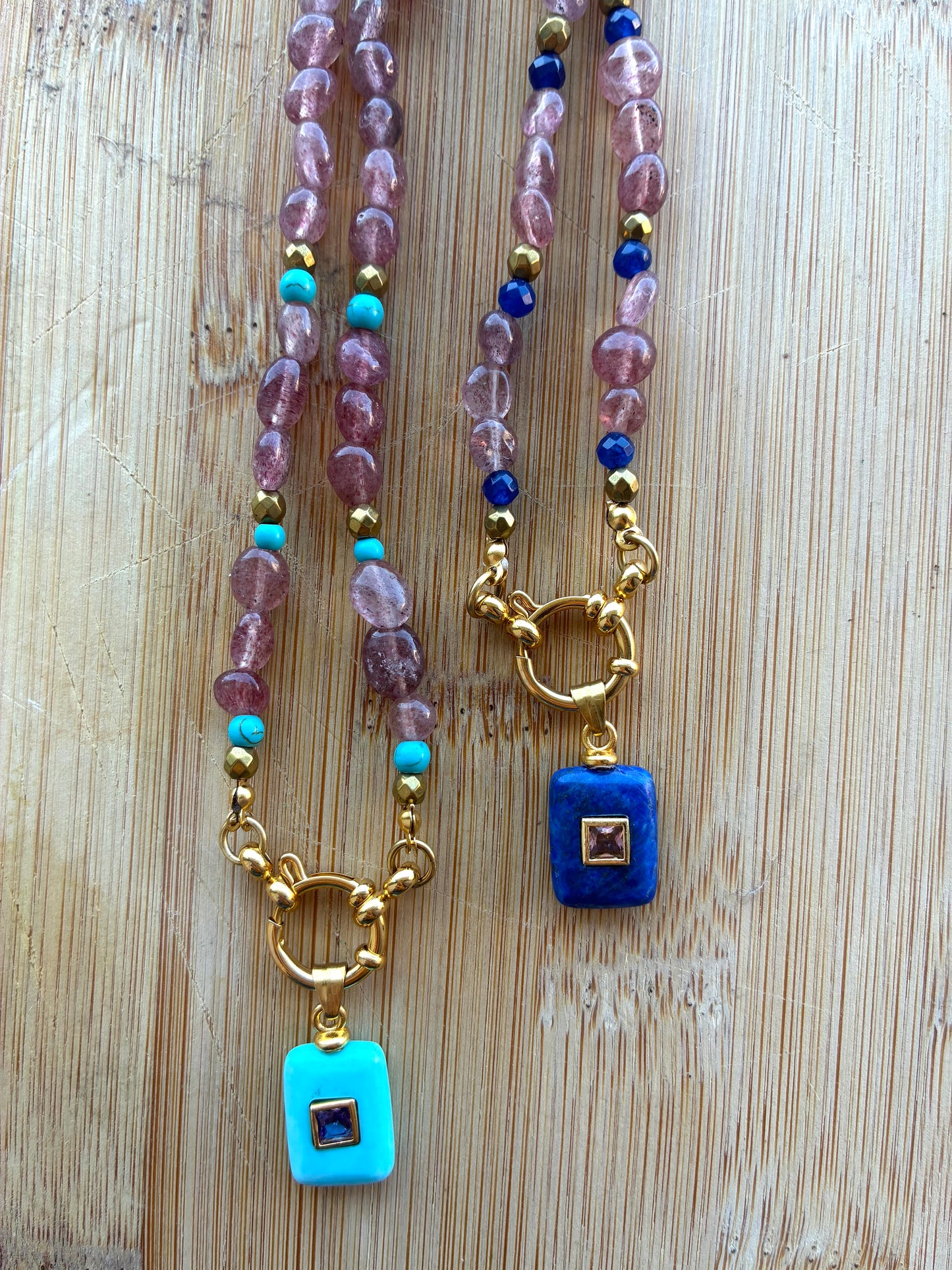 Collana Pietre Burattate, Chiusura Timone con Ciondolo