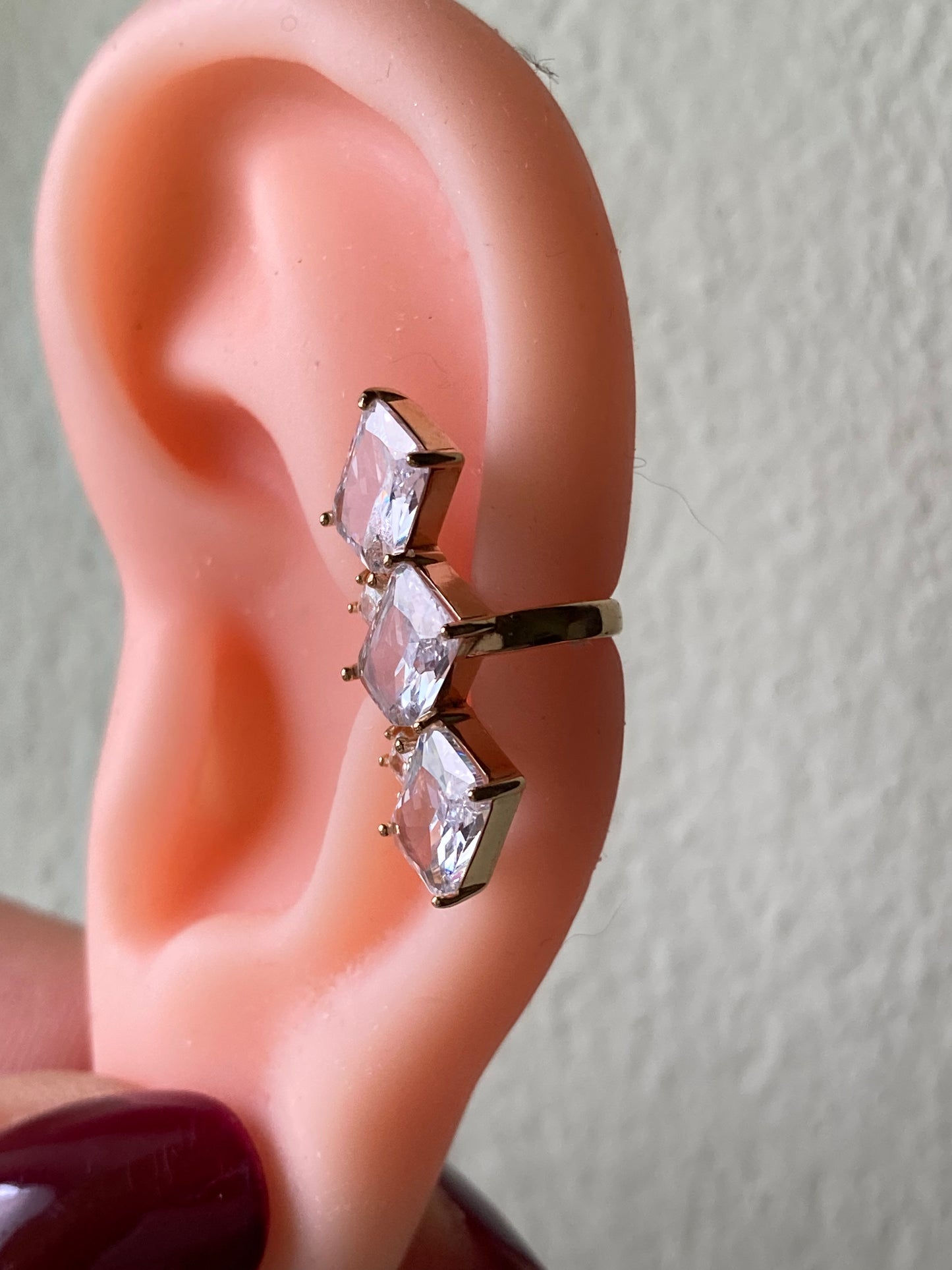 Orecchino Earcuff Tre Zirconi