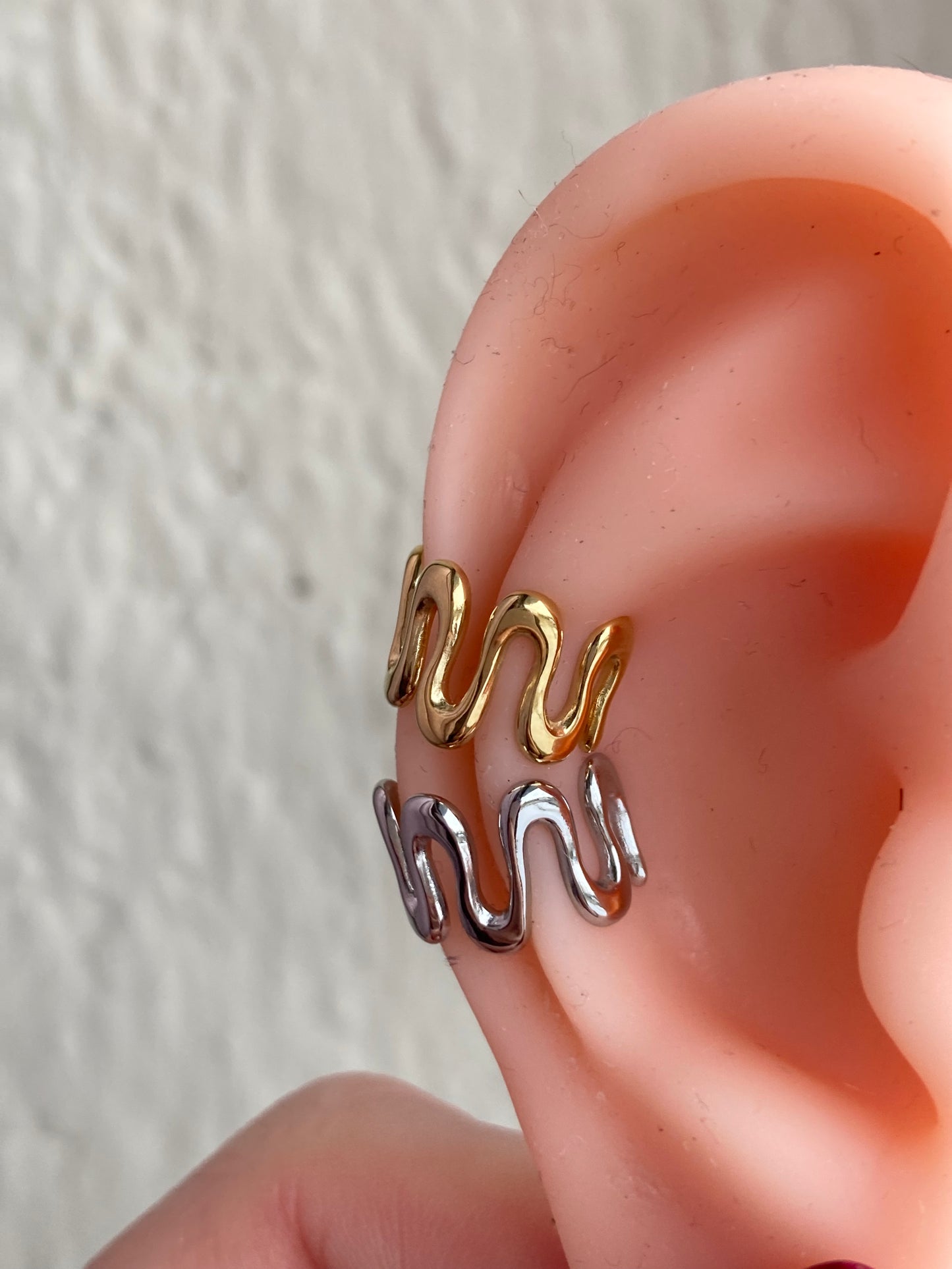 Orecchino Earcuff Sway